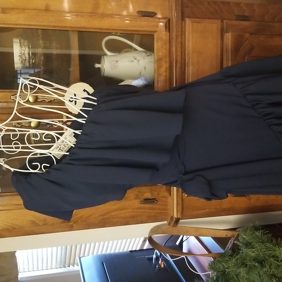 Stunning Vintage Navy Ruffled Dress - Picture 8 of 15